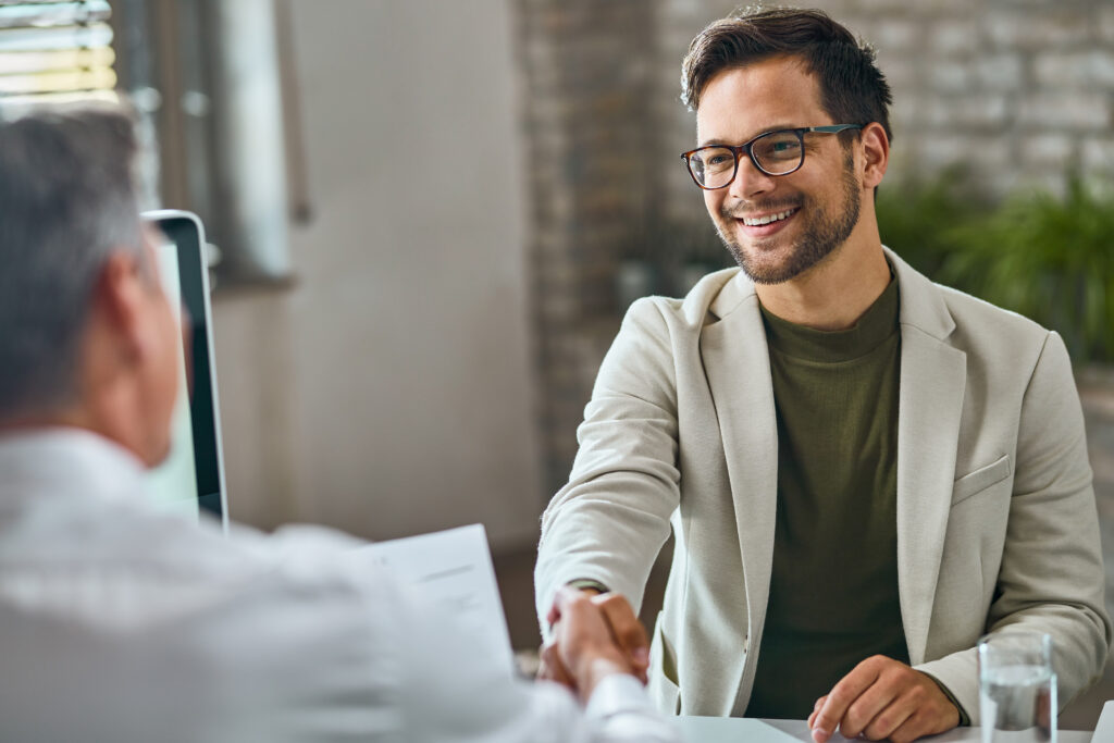 Attirer les Ingénieurs Spécialisés : 5 Stratégies de Recrutement Incontournables